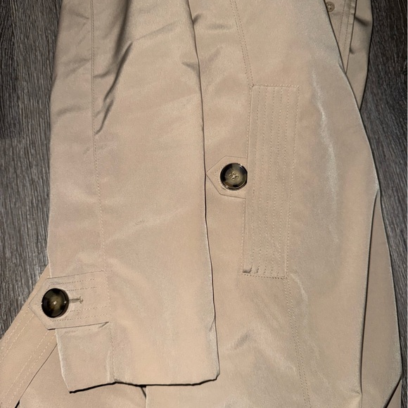 London Fog Spring/Fall Trench Style Raincoat Size Adult Medium - Picture 8 of 15